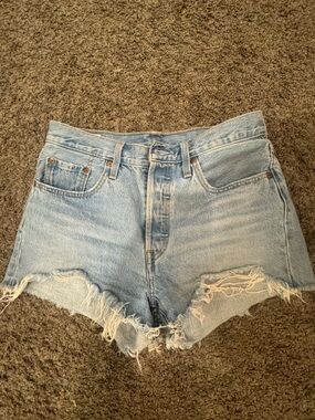 Levi's 501 premium Light Blue Denim Shorts sz 28
